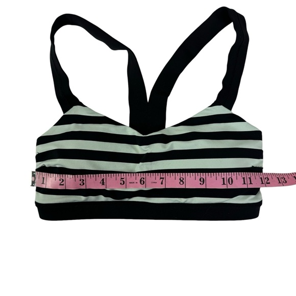 Lululemon Cardio Kick Sports Bra Mint Size 4 Black Stripe - Picture 11 of 11